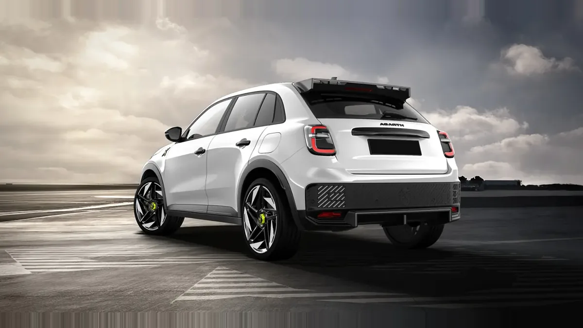 Abarth 600e Turismo en renting en Barcelona — Delantera