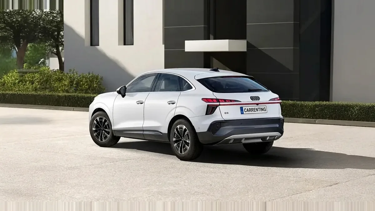 Audi Q3 Sportback Advanced TDI 110kW S Tronic en renting en Barcelona — Interior