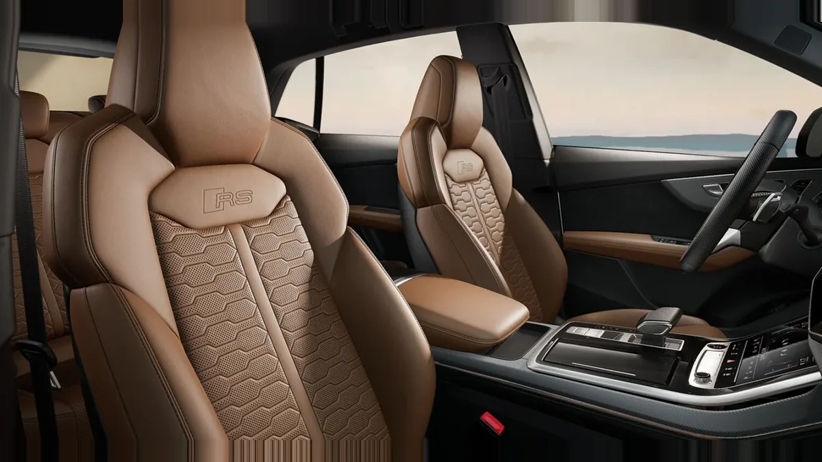 Audi RS Q8 441kW TipTronic en renting en Barcelona — vista 6