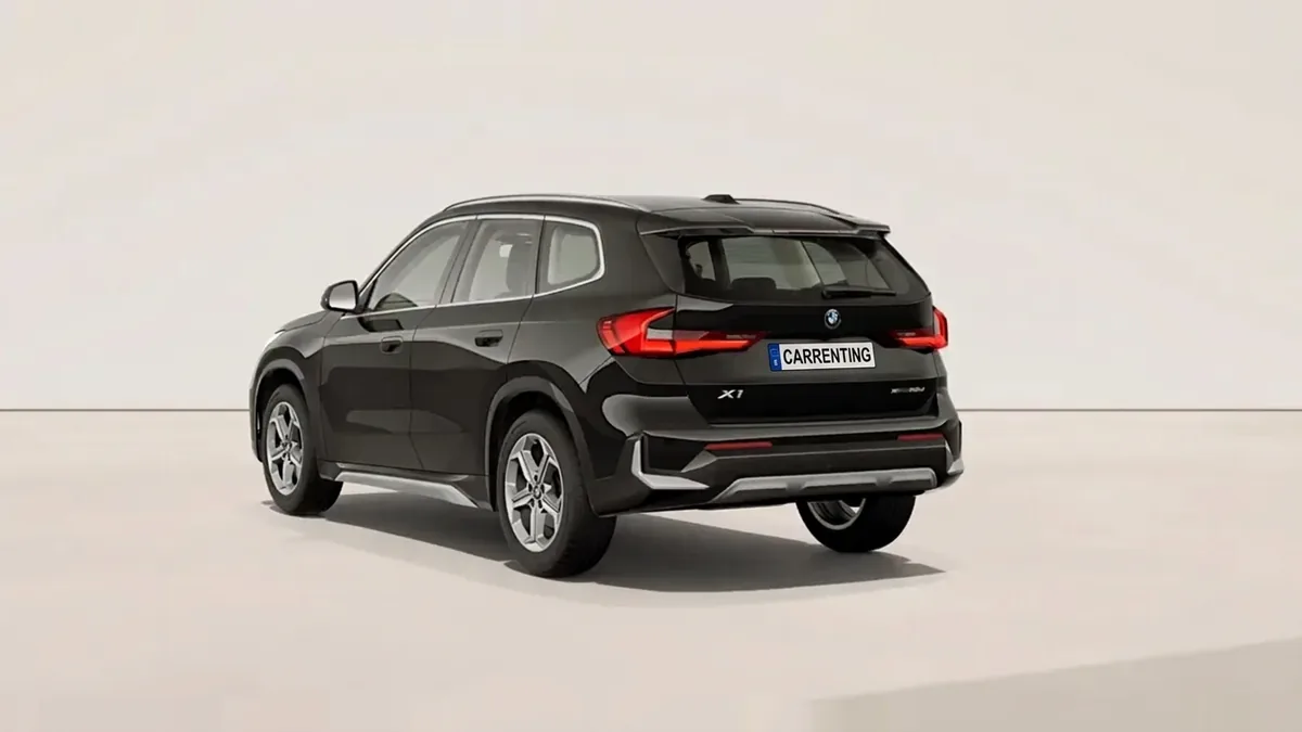 BMW X1 sDrive20d xLine 120kW en renting en Barcelona — Delantera