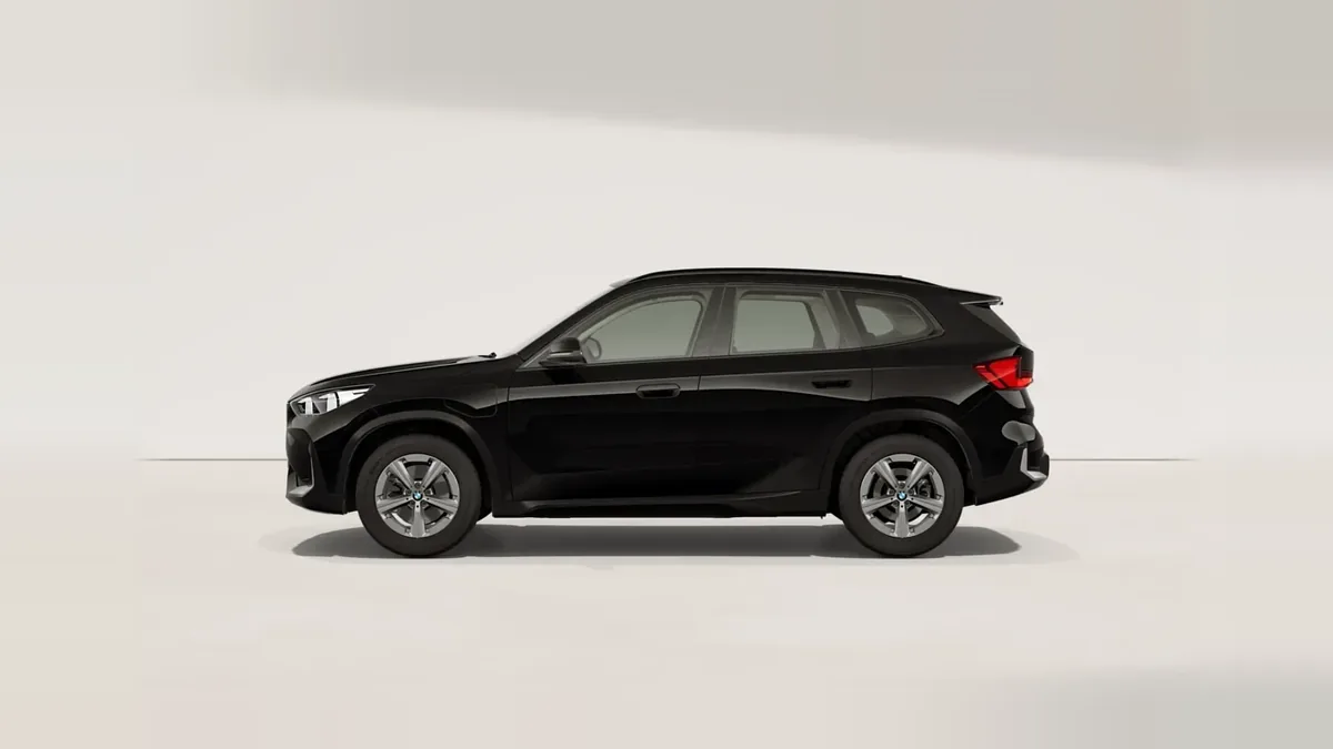 BMW X1 xDrive25e 180kW en renting en Barcelona — Trasera