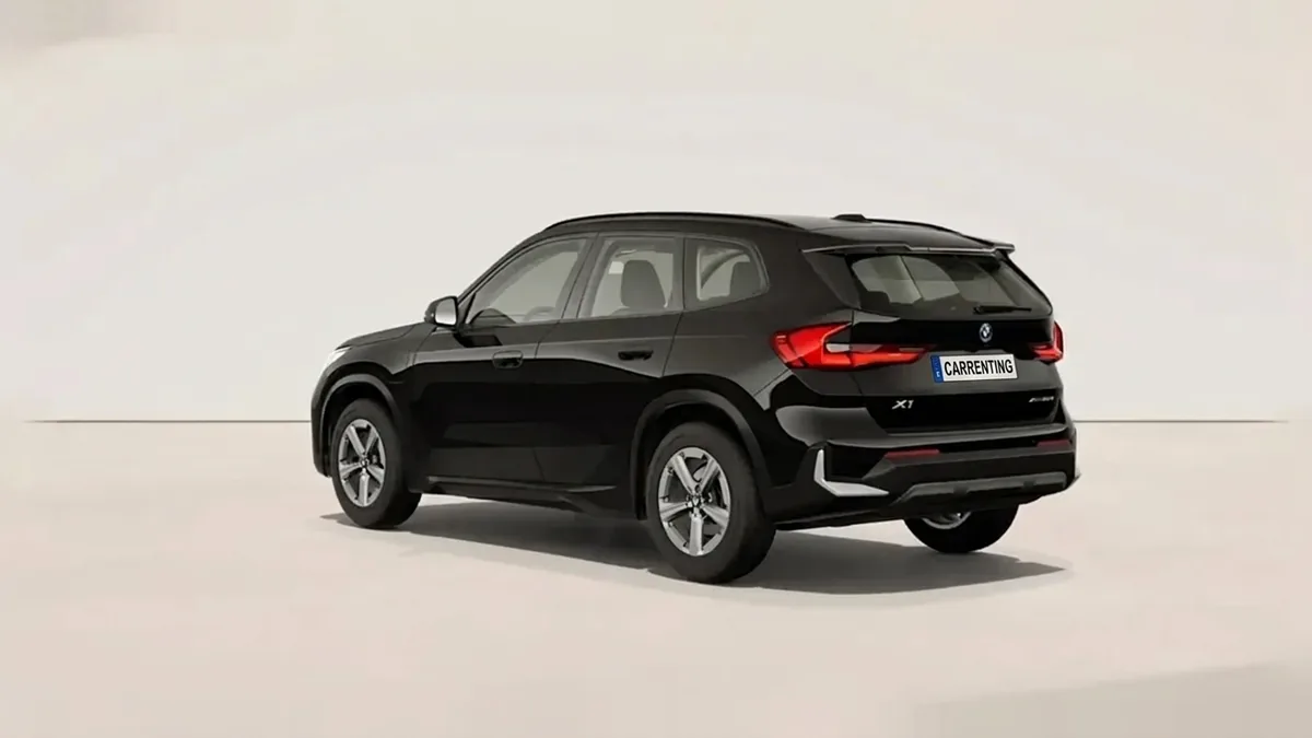 BMW X1 xDrive25e 180kW en renting en Barcelona — Delantera
