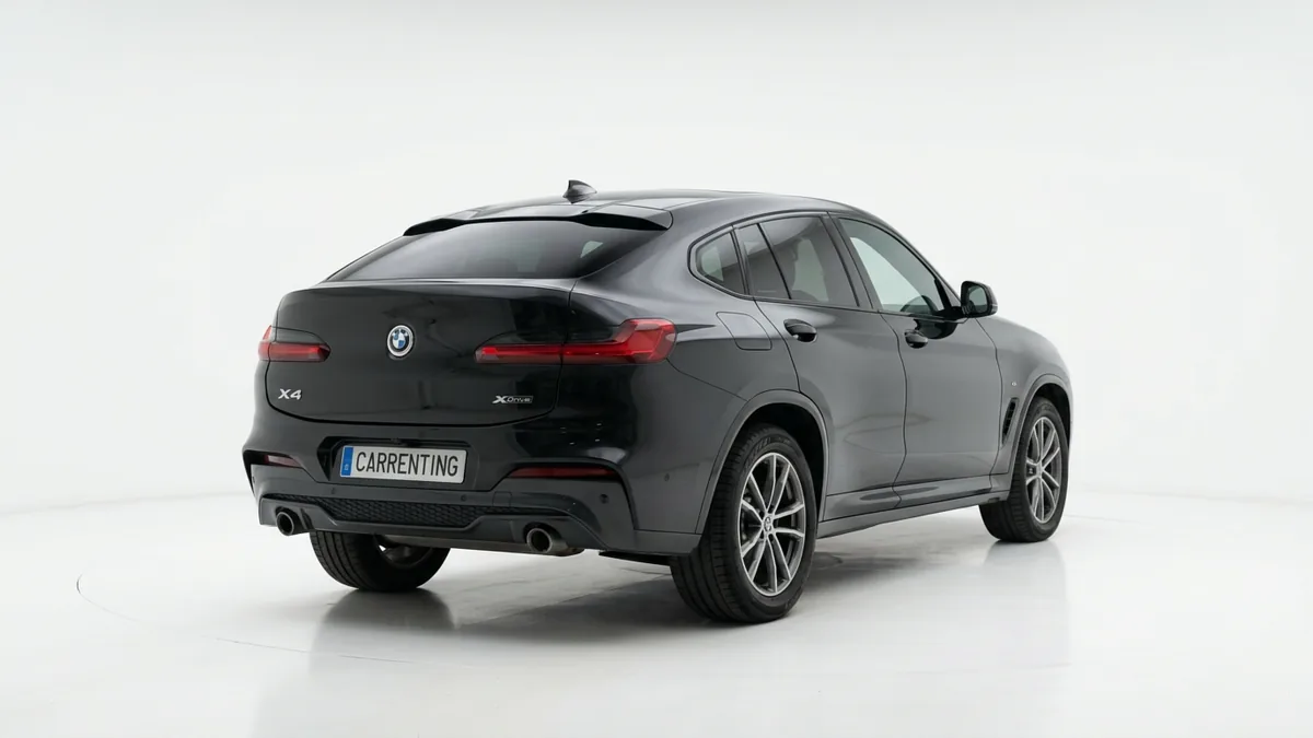 BMW X4 xDrive20d xLine en renting en Barcelona — Trasera