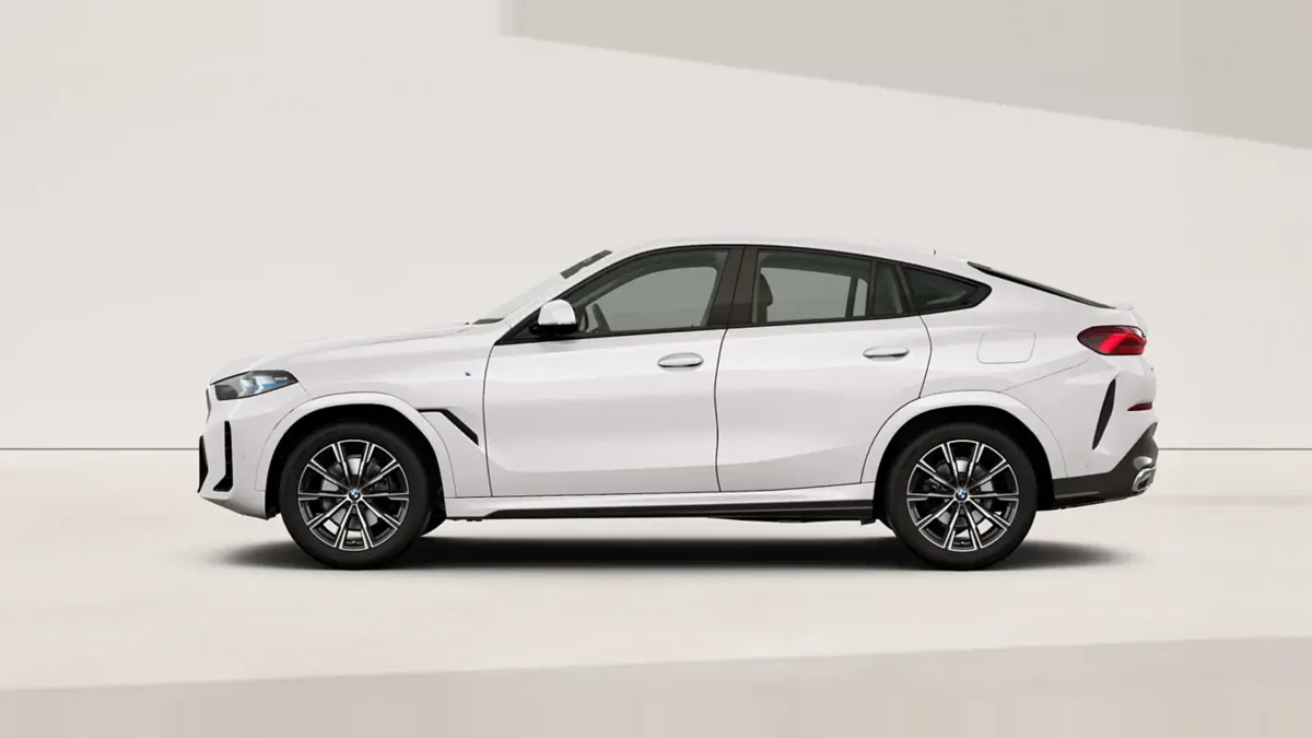 BMW X6 xDrive 40d M Sport en renting en Barcelona — Trasera