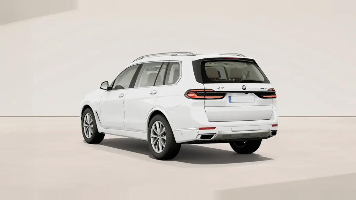 BMW X7 xDrive40i en renting en Barcelona — Delantera