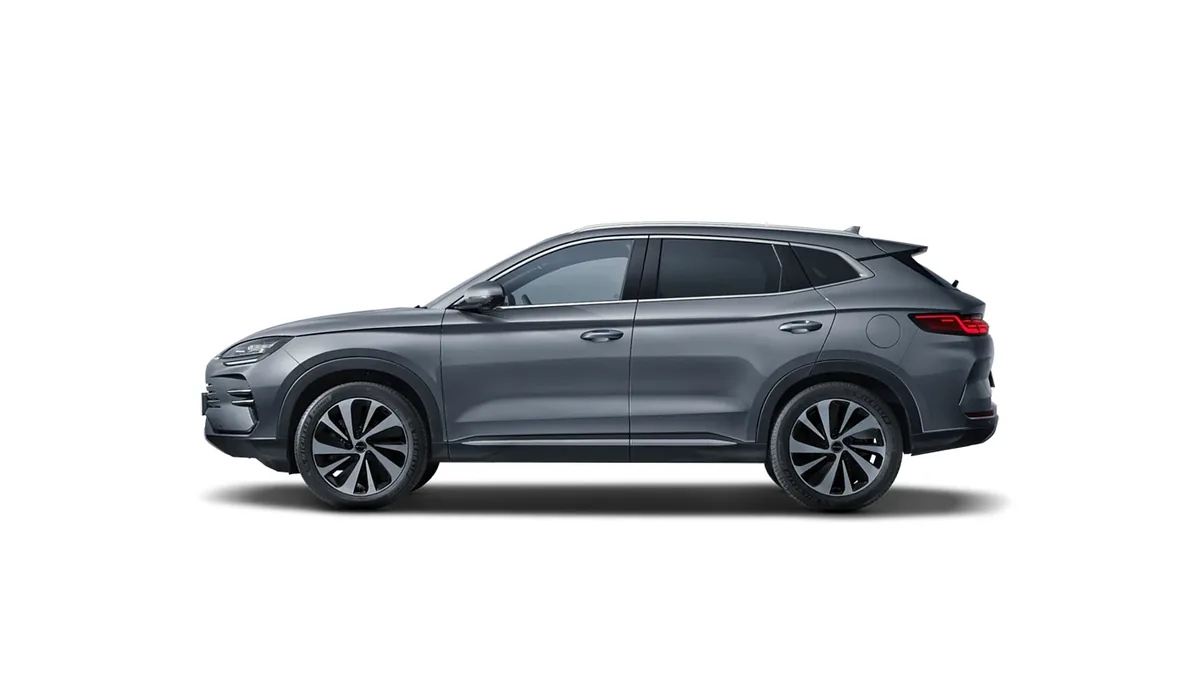 BYD Seal U DM-I Comfort en renting en Barcelona — Trasera