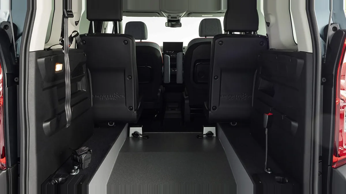 Citroën Berlingo Talla M BlueHDi 100 YOU L1 N1 Adaptado en renting en Barcelona — Interior