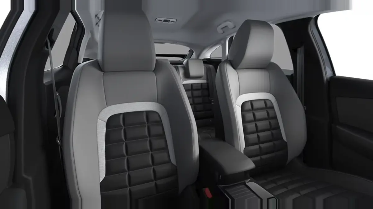 Citroën C4 Hybrid e-DCS6 Max 145CV en renting en Barcelona — vista 7