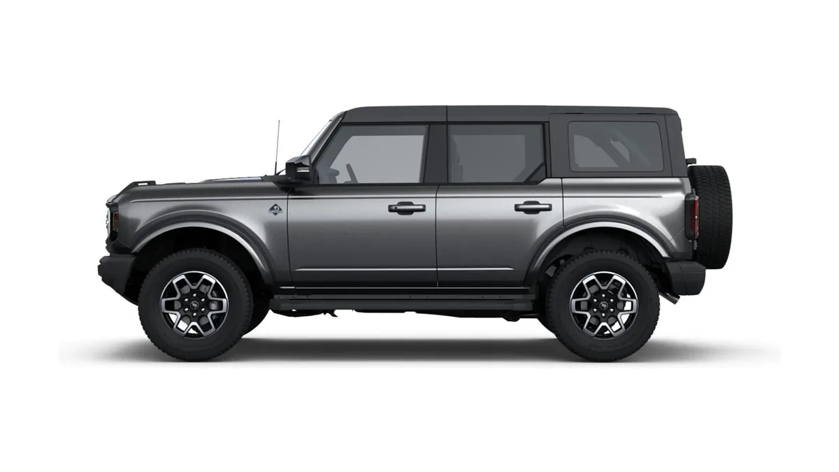 Ford Bronco Outer Banks 2.7 Ecoboost 335CV Automático 4x4 en renting en Barcelona — Trasera