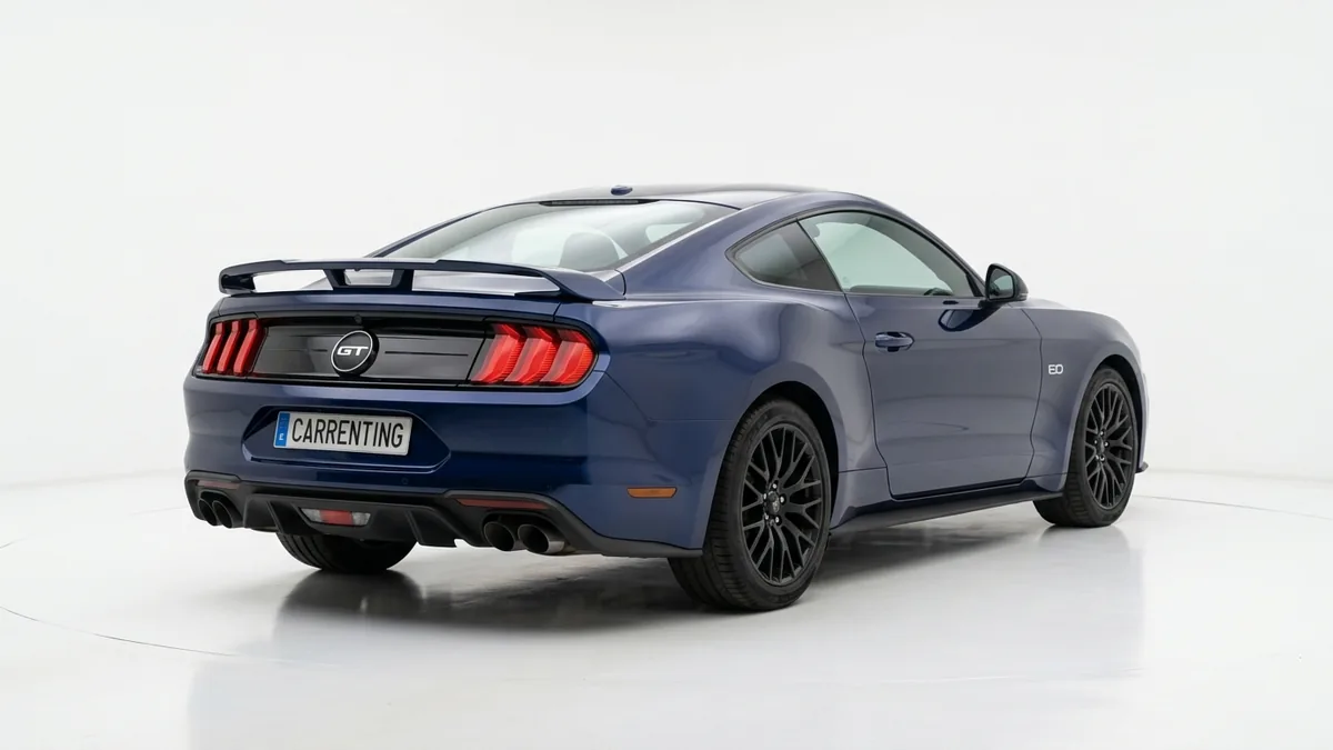 Ford Mustang 5.0 Ti-VCT V8 Mustang Dark House AT en renting en Barcelona — Delantera