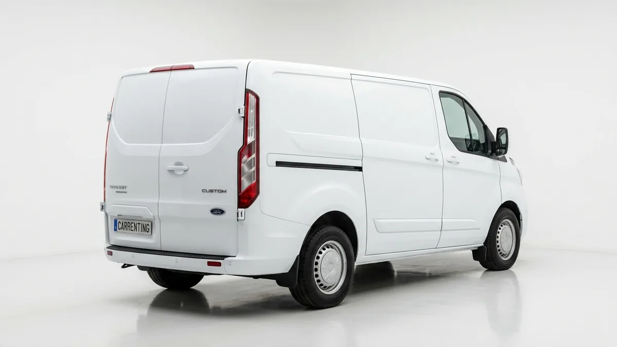 Ford Transit Custom N1 VAN FT280 L1 Trend 2.0 EcoBlue 100kW - ISOTERMO en renting en Barcelona — Delantera
