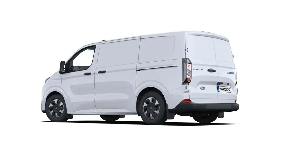 Ford Transit Custom Van 320 L1 BEV Trend 136cv AT en renting en Barcelona — Delantera