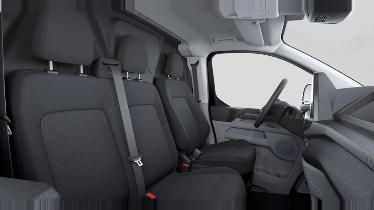 Ford Transit Custom Van 320 L1 BEV Trend 136cv AT en renting en Barcelona — vista 6