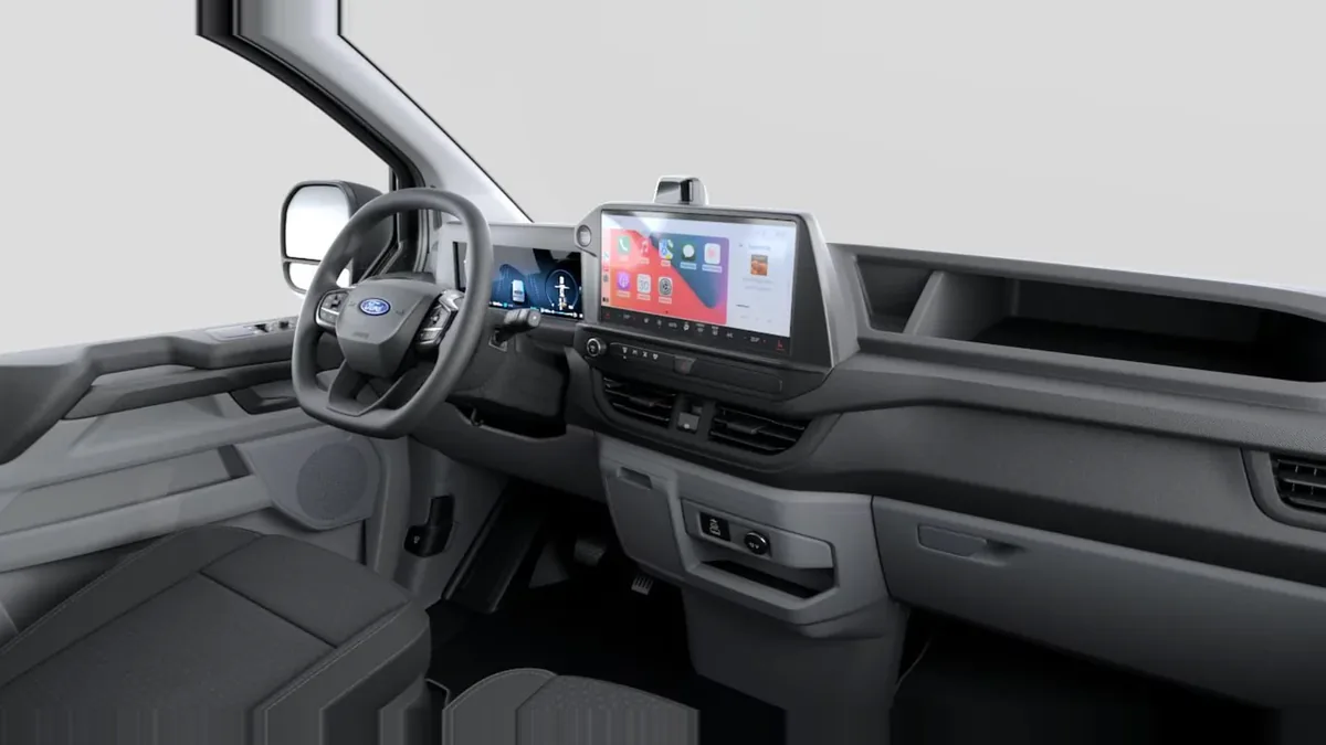 Ford TRANSIT Kombi 2.5 Duratec PHEV 171 340 L1 Trend en renting en Barcelona — Interior