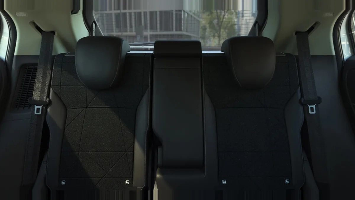 Honda HR-V 1.5 i-MMD Elegance 131CV en renting en Barcelona — vista 8