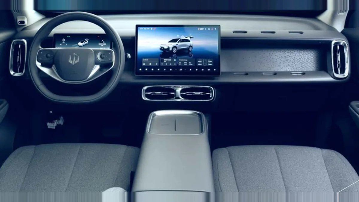 Leapmotor B10 REEV 18.8 kWh Life AT en renting en Barcelona — vista 6