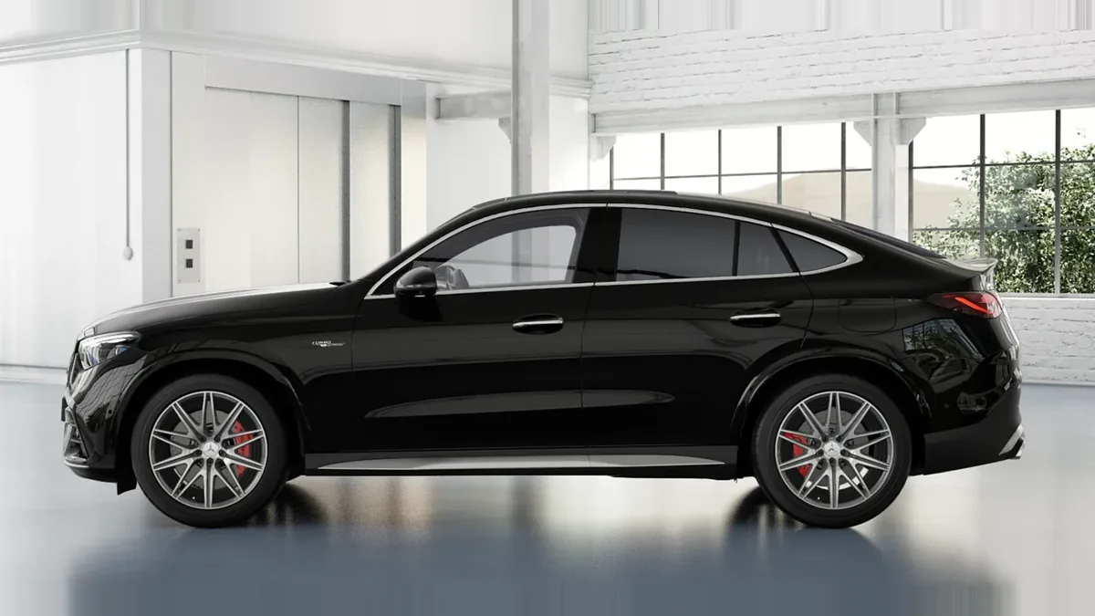 Mercedes-AMG GLC Coupé 63 S E Performance en renting en Barcelona — Trasera