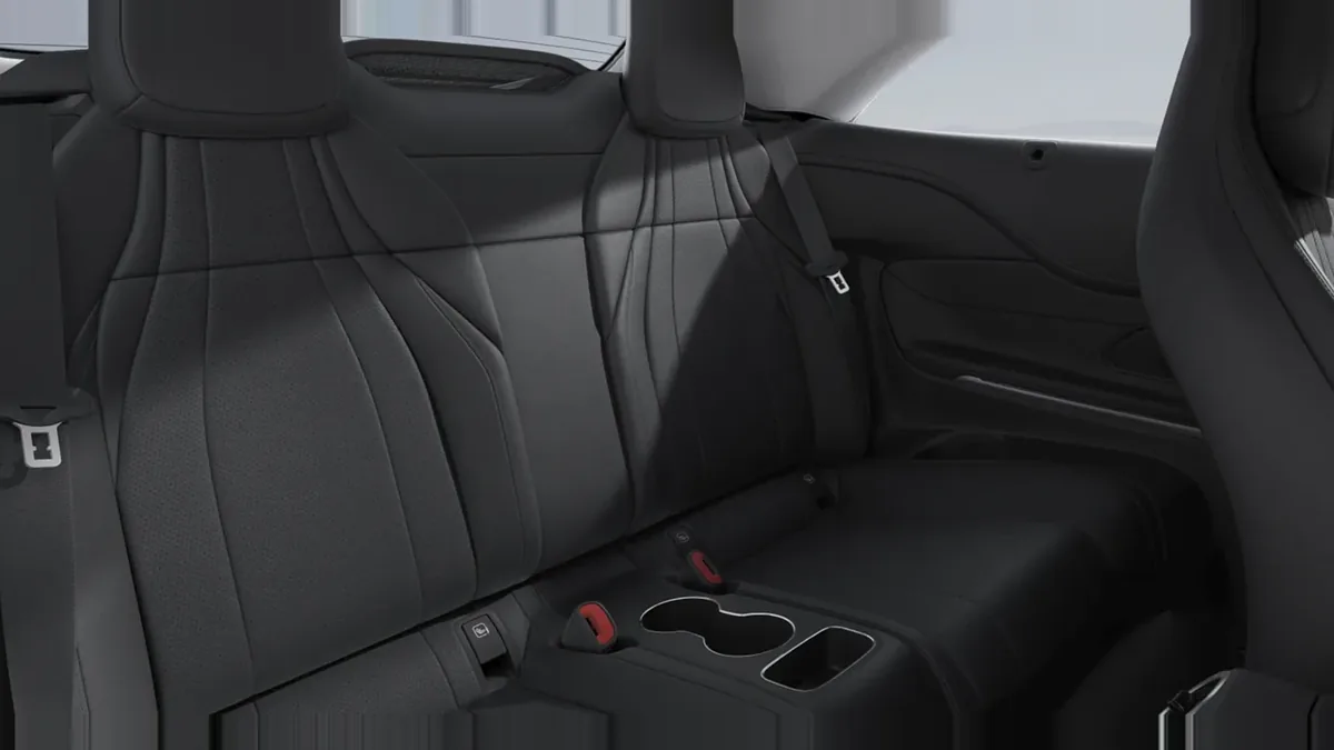 Mercedes-Benz CLE Cabrio 200D en renting en Barcelona — vista 7