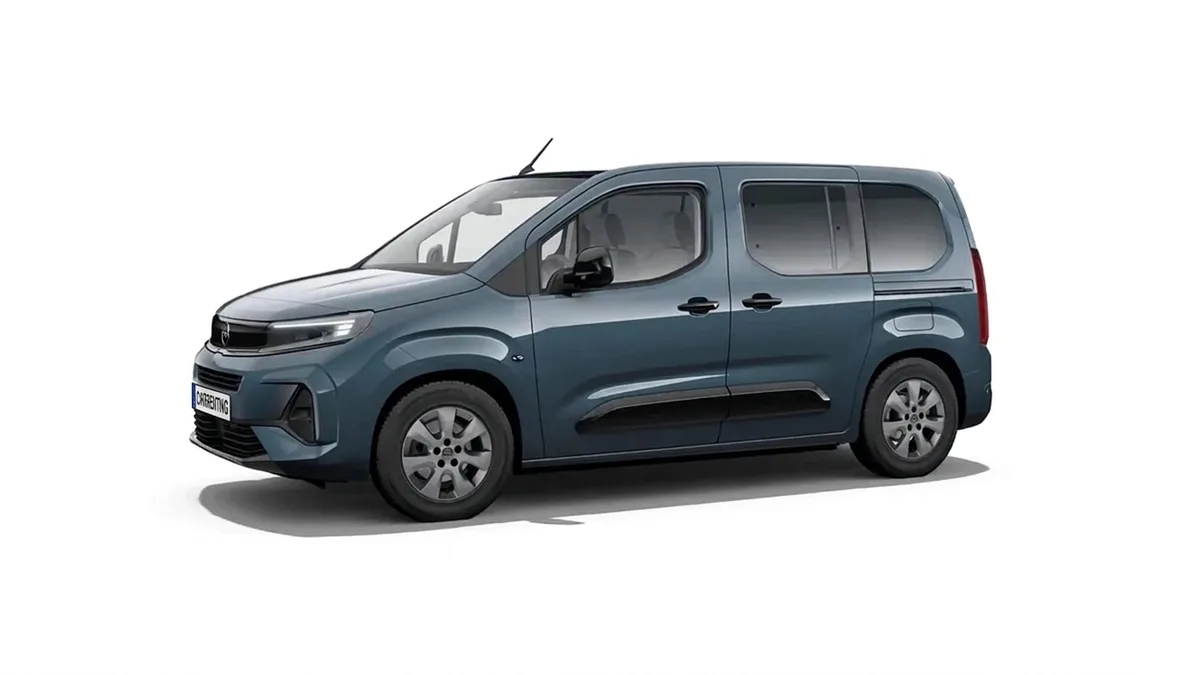 Opel COMBO ULTIMATE 1.5 TD 130CV S/S AT8 (AUTOMÁTICO) en renting en Barcelona — Trasera