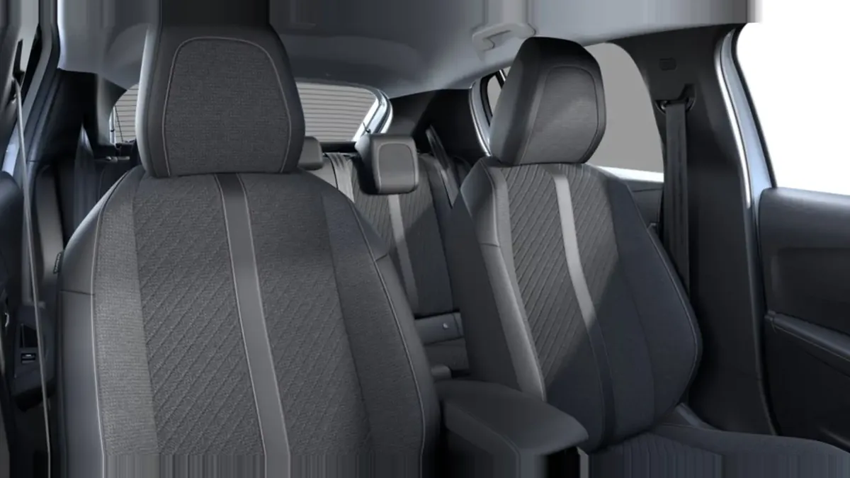 Peugeot 208 5P ALLURE TURBO 100 S&S 6VEL (MANUAL) en renting en Barcelona — vista 7