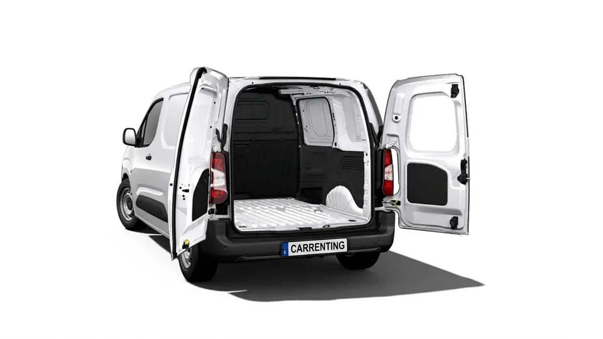 Peugeot Partner Furgón Diesel 1.5 BlueHDI S&S Standard 600kg 100 (MERCANCÍAS PROPIAS) en renting en Barcelona — Delantera