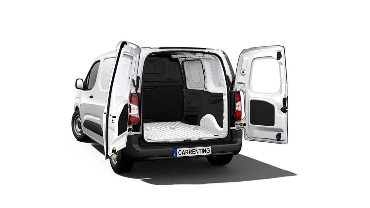 Peugeot Partner Furgón Diesel 1.5 BlueHDI S&S Standard 600kg 100 (MERCANCÍAS TERCEROS) en renting en Barcelona — Delantera