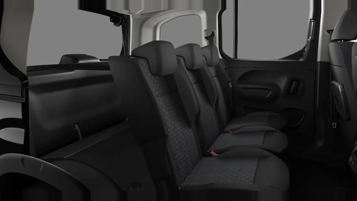 Peugeot Rifter 5P GT BlueHDi 130 EAT8 Standard en renting en Barcelona — vista 7