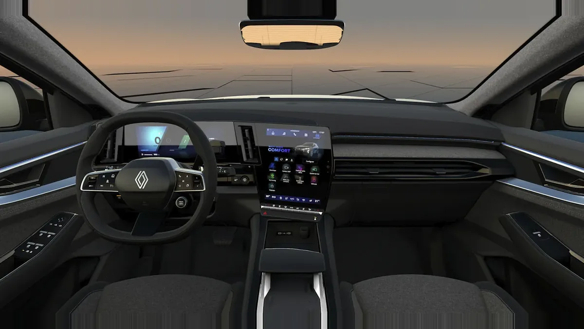 Renault Austral 1.3 TCe Mild Hybrid Techno 150CV en renting en Barcelona — Interior