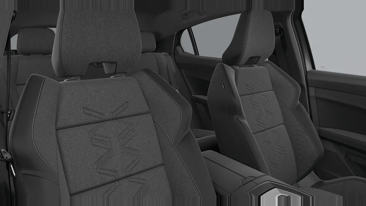 Renault RAFALE TECHNO E-TECH FULL HYBRID 200CV en renting en Barcelona — vista 6