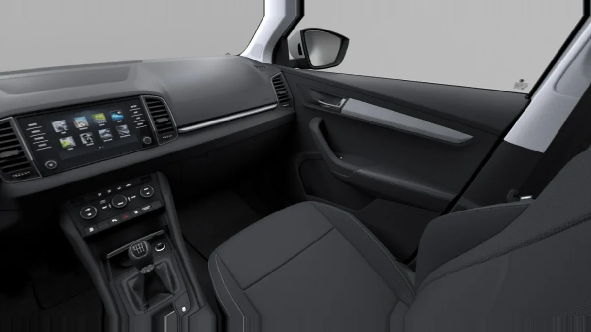 Škoda Karoq Selection 1.0 TSI 85kW (115CV) Manual en renting en Barcelona — vista 6