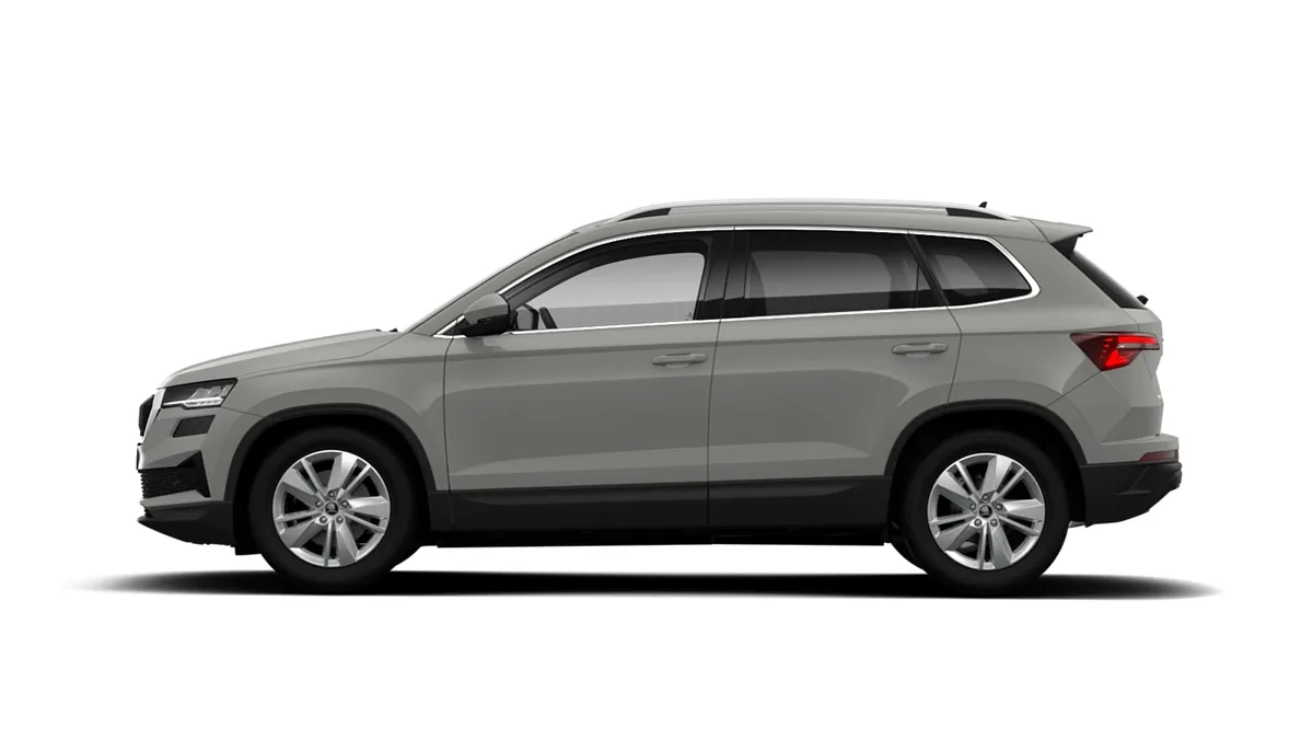 Škoda Karoq Selection 1.0 TSI 85kW (115CV) Manual en renting en Barcelona — Trasera