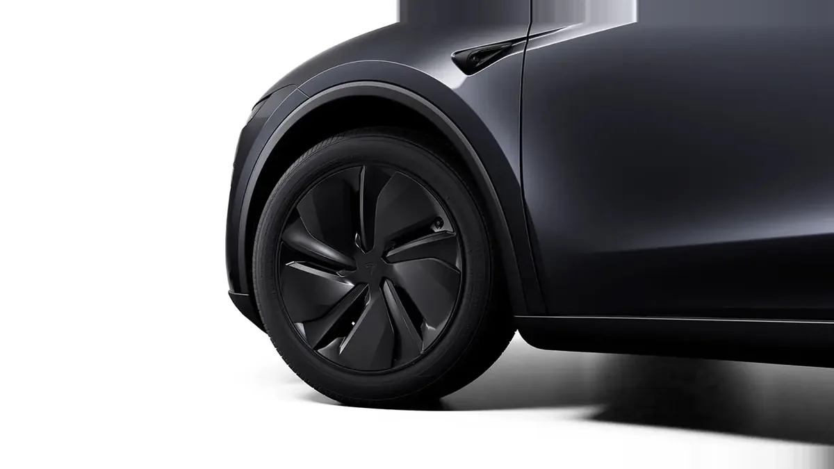 Tesla Model Y Performance AWD en renting en Barcelona — vista 7