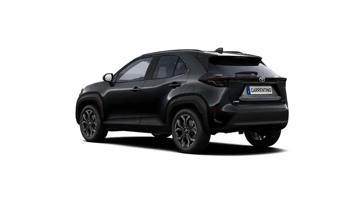 Toyota Yaris Cross 130H e-CVT 5P Active en renting en Barcelona — vista 13