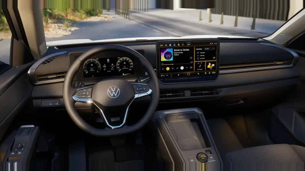 Volkswagen T-ROC Match 1.5 eTSI 150CV DSG en renting en Barcelona — vista 6